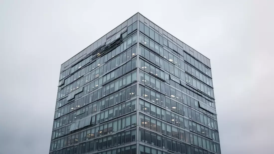Wolters Kluwer Aktie: Beta 0,68 gegen Marktschwäche - Bild: über boerse-global.de