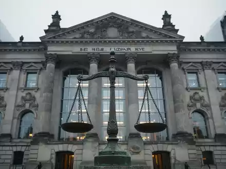 Bundesbesoldung: Größte Reform des Beamtenrechts seit Jahrzehnten - Foto: über boerse-global.de