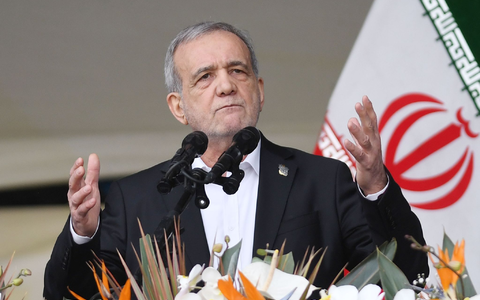 Der Iran strebt laut Präsident Massud Peseschkian keine Atomwaffen an. (Archivbild)  - Foto: Shadati/XinHua/dpa