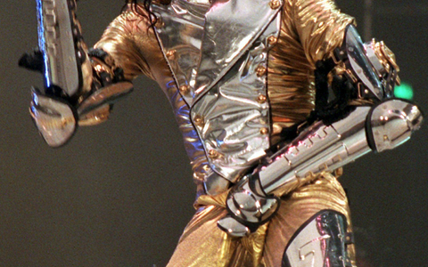 Der wohl legendärste Schrittgriff von allen: Michael Jackson, hier bei einem Auftritt in Gelsenkirchen 1997. (Archivbild) - Foto: Herbert Spies/dpa