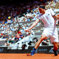 Alexander Zverev spielte zum Start der French Open auf dem Hauptplatz in Roland Garros. - Foto: Frank Molter/dpa