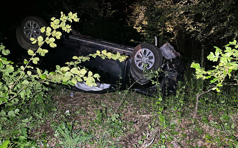 POL-GM: Betrunken mit Auto überschlagen - Foto: presseportal.de