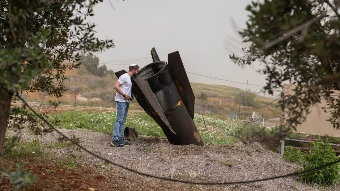 Während der aktiven Kampfhandlungen sind iranische Raketen in Israel eingeschlagen. (Archivbild) - Bild: Oren Ziv/dpa