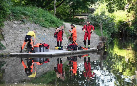 In der französischen Stadt Rennes wurde ein lebloser elf Jahre alter Junge im Uferbereich eines Flusses entdeckt. - Foto: Sebastien Salom-Gomis/AFP/dpa