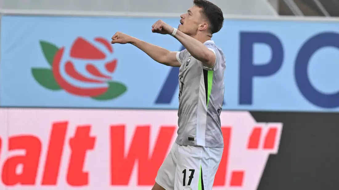 Dzenan Pejcinovic brachte Wolfsburg früh in Führung. - Bild: Swen Pförtner/dpa