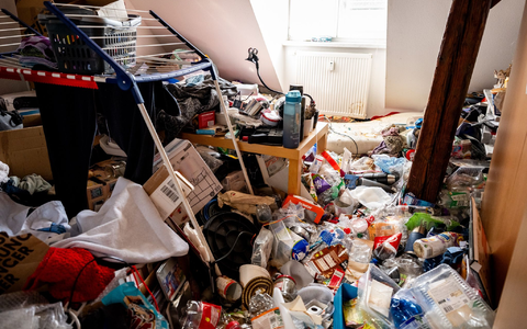 Der einsame Tod in den heimischen vier Wänden geht Lotze auch nach ihren vielen Berufsjahren noch nach. - Foto: Jacob Schröter/dpa