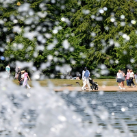 In Großbritannien ist es so warm wie noch nie seit Beginn der Aufzeichnungen. - Foto: Anna Ross/dpa