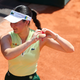 Eva Lys hat ein Herz für einige Spielerinnen auf der Tour.  - Foto: Frank Molter/dpa