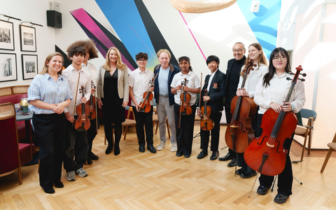 Thrive Cubed with Music: Ein Abend für Zukunftsaussichten dank Musik / Andrew Lloyd Webber setzt bei einem Benefizabend in London ein starkes Zeichen für musikalische Bildung - Foto: presseportal.de
