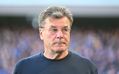 Wie es mit Dieter Hecking in Wolfsburg weitergeht, ist ungewiss. - Foto: Swen Pförtner/dpa