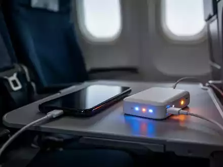 Lithium-Akkus: EasyJet-Notlandung nach Powerbank-Zwischenfall - Foto: über boerse-global.de