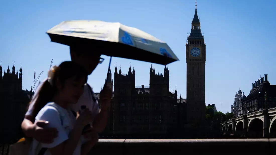 Auch Großbritannien erlebt eine historische Hitzewelle.  - Bild: James Manning/PA Wire/dpa