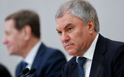 Russlands Parlamentschef Wjatscheslaw Wolodin droht der Ukraine mit Massenvernichtungswaffen. (Archivbild) - Foto: -/AP/dpa