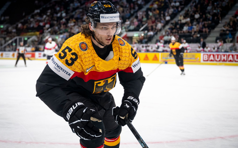Kapitän Moritz Seider sprach nach dem WM-Aus Klartext. - Foto: Andreas Becker/Keystone/dpa
