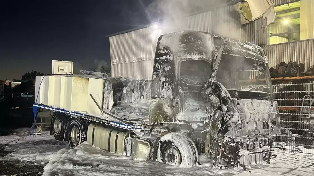 POL-AC: Lkw-Brand auf Firmengelände - Bild: presseportal.de