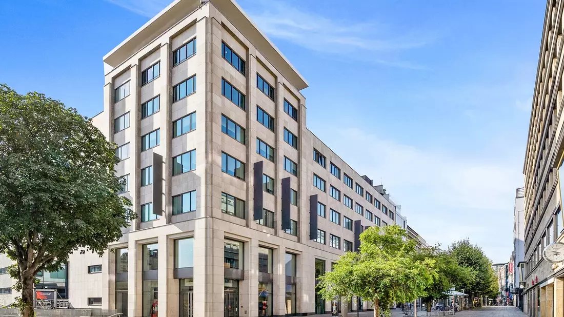 Premium Coworking in Stuttgart: Warum Unternehmen auf zentrale Business Center, kleine Büros und hochwertige Arbeitswelten in der Königstraße setzen - Bild: presseportal.de