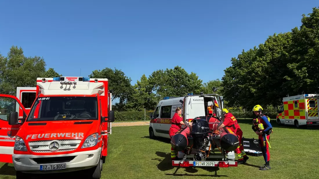 FW-PI: Barmstedt: Vermisster Schwimmer löst Sucheinsatz mit über 90 Einsatzkräften aus - Bild: presseportal.de