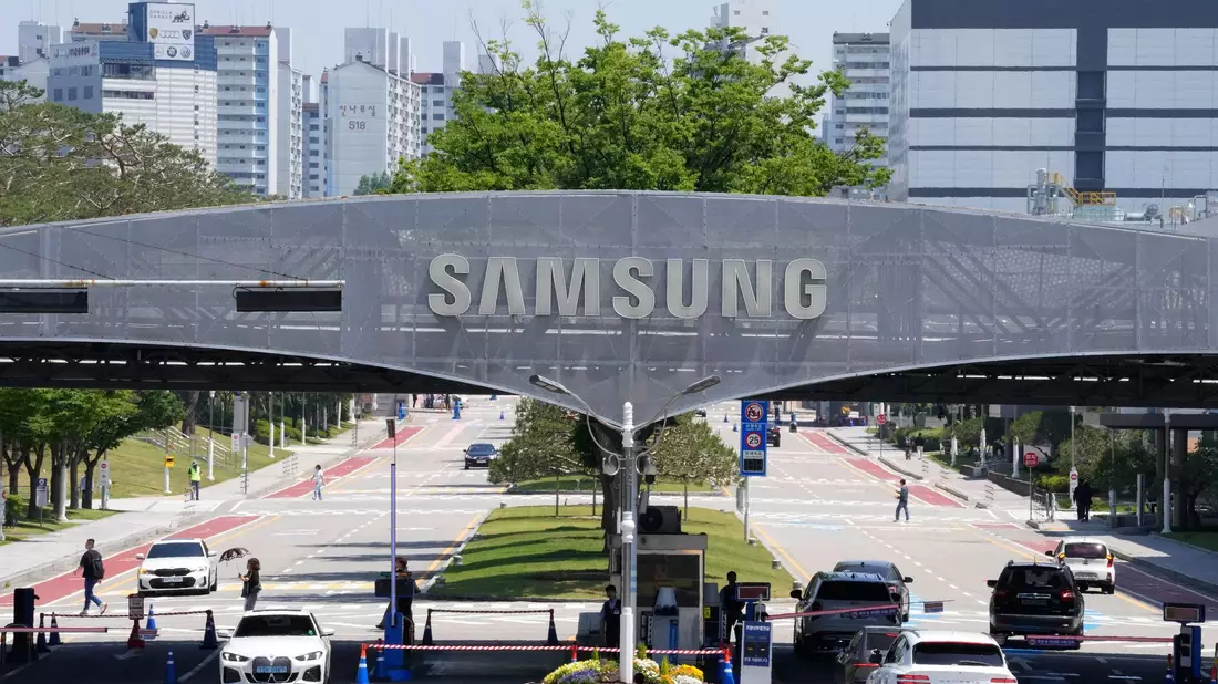 Samsung Electronics ist das größte Unternehmen Südkoreas - und profitiert massiv vom KI-Boom. - Bild: Ahn Young-joon/AP/dpa