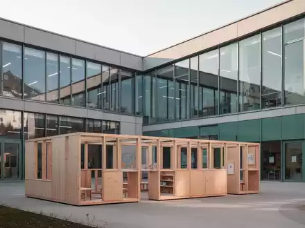 Schulreform: Österreich schafft Sitzenbleiben bis März 2027 ab - Foto: über boerse-global.de