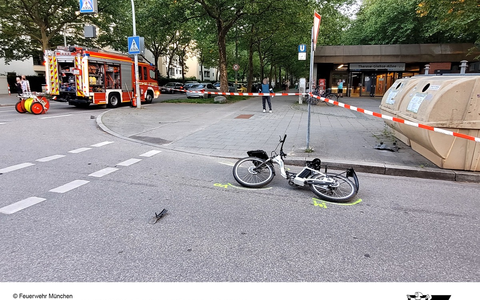 FW-M: Mehrere Verletzte nach Verkehrsunfall (Neuperlach) - Foto: presseportal.de