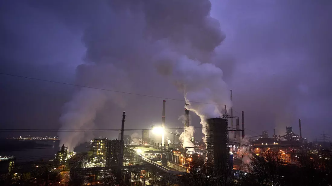 Aufgrund der steigenden Kosten für fossile Energieträger sowie Vorleistungen erhöhten sich die Produktionskosten der Unternehmen, heißt es im Gutachten des Sachverständigenrats. - Bild: Bernd Thissen/dpa