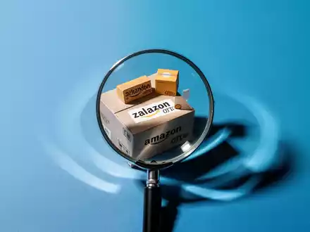Paketabgabe zwei Euro: Amazon, Zalando, Otto klagen dagegen - Foto: über boerse-global.de