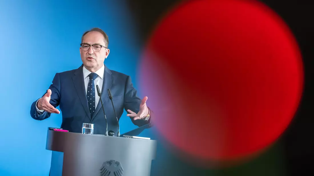 Die Gegenangriffe sollen auch ohne Kenntnis des Betroffenen erlaubt sein. - Bild: Michael Kappeler/dpa