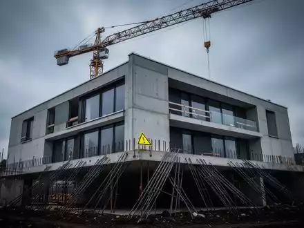 Immobilienmarkt: Bauzinsen auf 3,5% – Finanzierungen scheitern zu 70% - Foto: über boerse-global.de