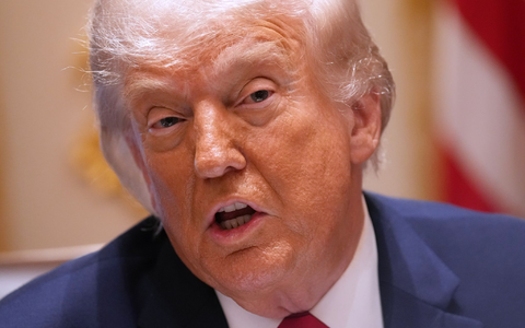 Trump spricht über den aktuellen Stand der Verhandlungen zum Iran-Krieg.  - Foto: Jacquelyn Martin/AP/dpa