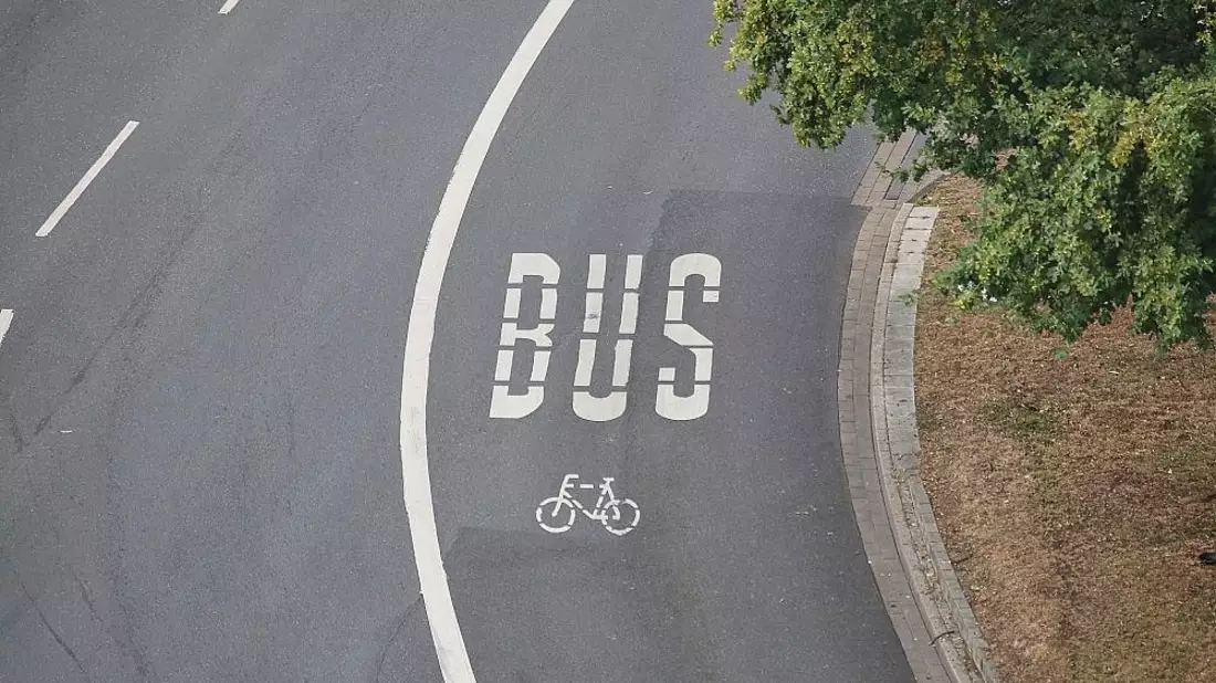 Fahrspur für Busse und Fahrräder (Archiv) - Bild: via dts Nachrichtenagentur