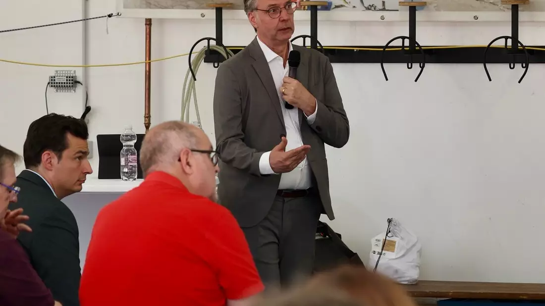 FW-GL: Große Resonanz bei Bürgerinformationsveranstaltung zum Neubau der Feuer- und Rettungswache 2 - Bild: presseportal.de