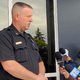 Feuerwehrchef Scott Goldstein hielt eine Pressekonferenz nach der Explosion in Longview. - Foto: Claire Rush/AP/dpa