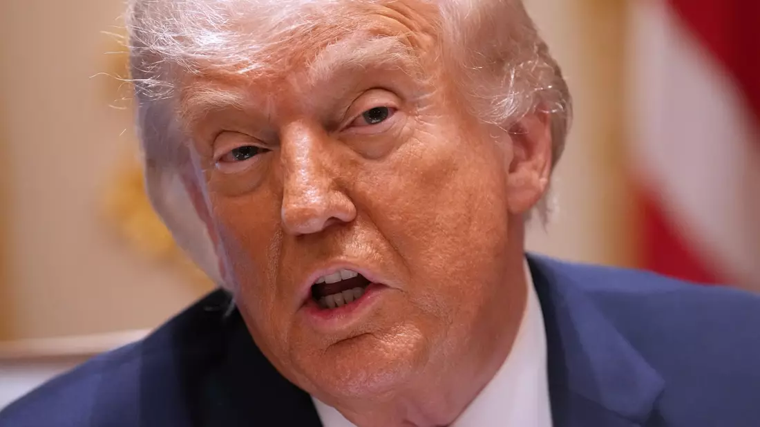 Trump spricht über den aktuellen Stand der Verhandlungen zum Iran-Krieg.  - Bild: Jacquelyn Martin/AP/dpa