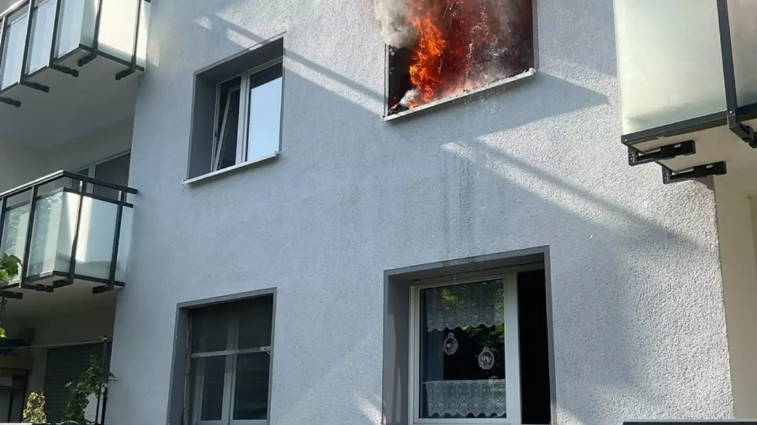 FW-MH: Zimmerbrand mit Person - Bild: presseportal.de