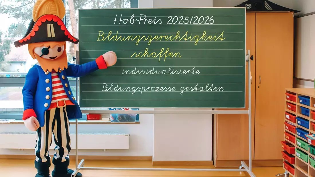 Hob-Preis: 250.000 Euro für bessere Bildungsgerechtigkeit / Stiftung Kinderförderung von Playmobil kürt Grundschule Erlangen-Tennenlohe und Janusz-Korczak-Schule Chemnitz als Gewinner - Bild: presseportal.de