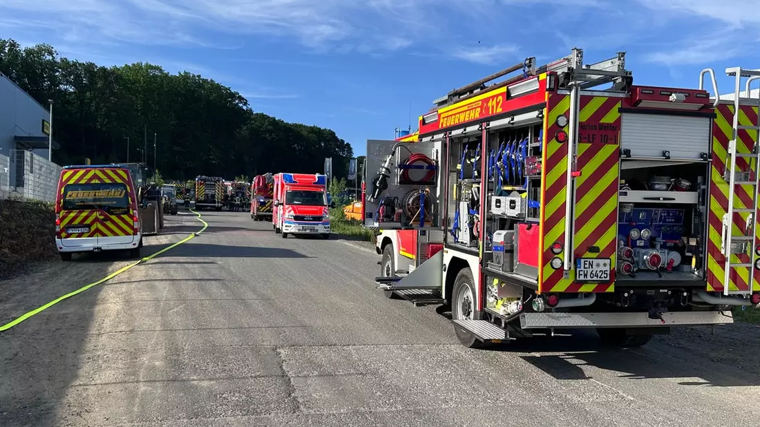 FW-EN: Brandeinsatz am Mittwochnachmittag für die Feuerwehr Wetter (Ruhr) - Bild: presseportal.de
