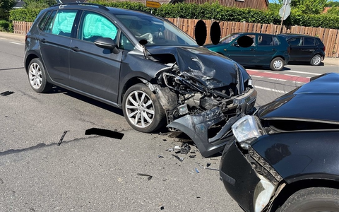 POL-MI: Verkehrsunfall im Kreuzungsbereich - Kleinkind leicht verletzt - Foto: presseportal.de