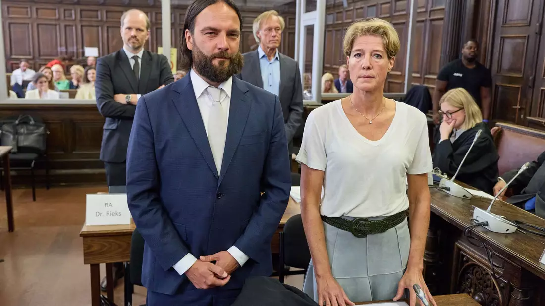 Es ist für Christina Block bereits der 52. Prozesstag. - Bild: Georg Wendt/dpa-pool/dpa