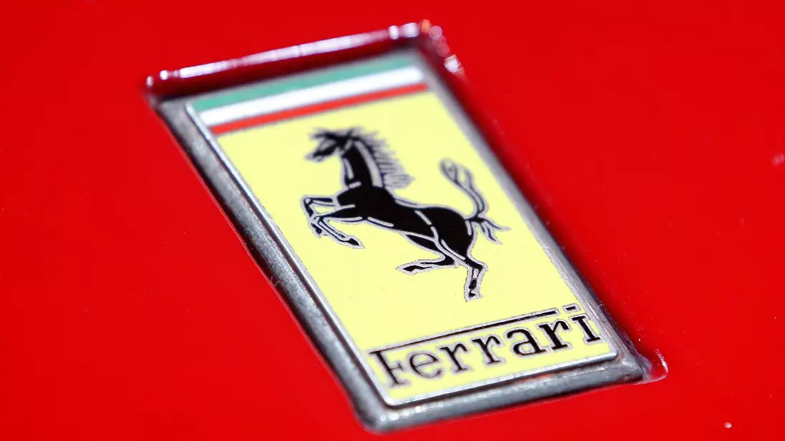 Neuer Ferrari-E-Sportwagen Luce: Spott und Häme. (Archivbild) - Bild: Roland Weihrauch/dpa