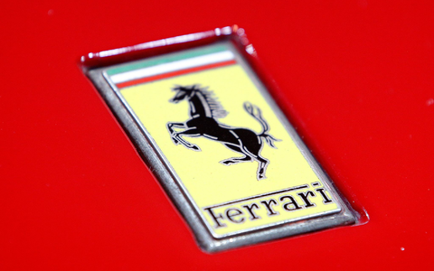 Neuer Ferrari-E-Sportwagen Luce: Spott und Häme. (Archivbild) - Foto: Roland Weihrauch/dpa