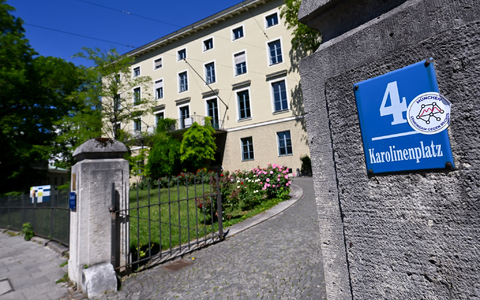 Mit dem Karolinenplatz 4 soll die Außenstelle ein Zuhause mit besonderer Bedeutung bekommen. - Foto: Sven Hoppe/dpa