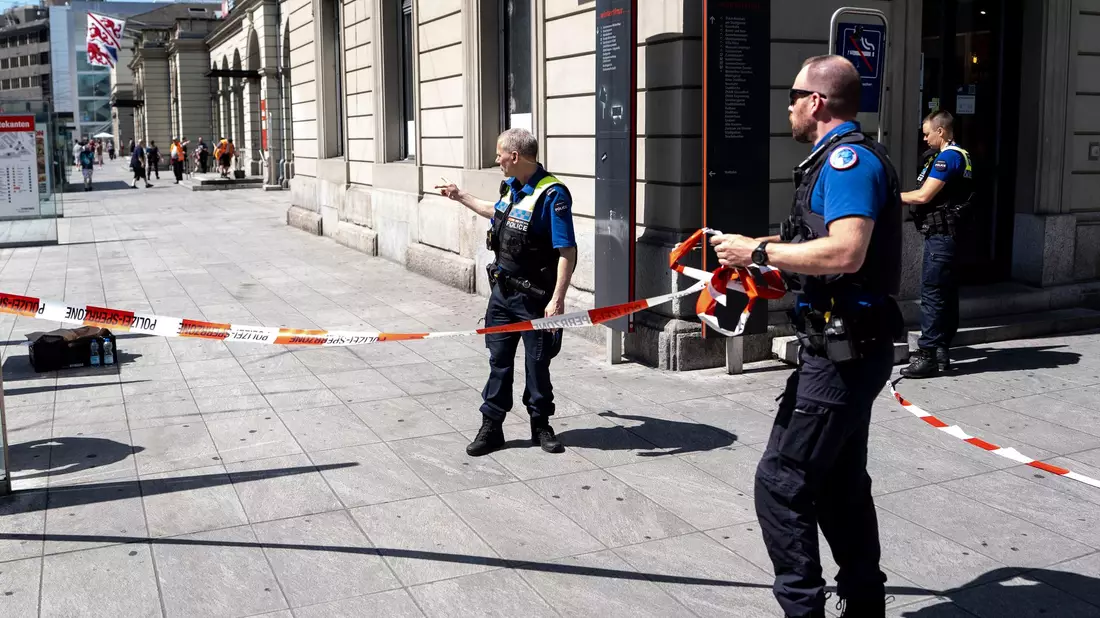 Polizei: Der mutmaßliche Täter hatte IS-Propaganda verbreitet.  - Bild: Claudio Thoma/KEYSTONE/dpa