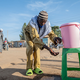 Viele Menschen haben Angst vor Ebola - andere verleugnen die Existenz der hochgefährlichen Krankheit. (Archivbild) - Foto: Moses Sawasawa/AP/dpa