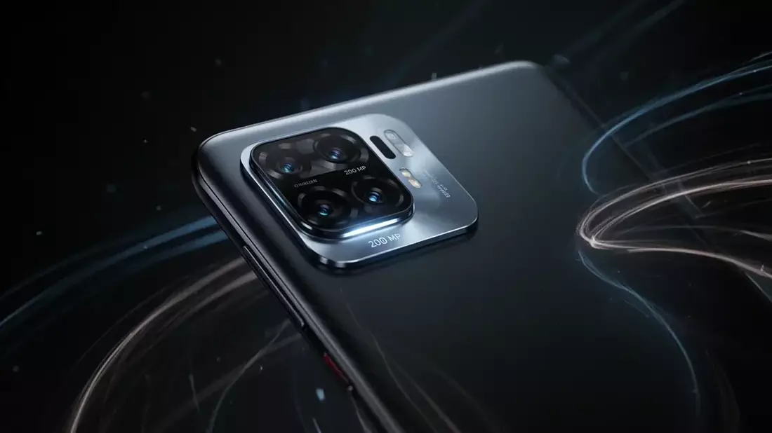 Xiaomi's Munich R&D Hub Signals 2027 European EV Entry as Q1 Profit Collapses 43% on Chip Costs and Vehicle Losses Illustration mit AI erstellt übermittelt durch boerse-global.de