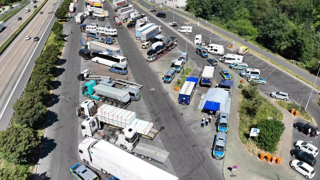 POL-OF: Ihre Fahrt ist vorerst beendet: Etliche Verstöße bei Großkontrolle festgestellt - Bild: presseportal.de