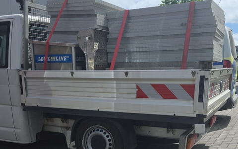 POL-CUX: Kleintransporter über 700kg zu schwer (Foto im Anhang) - Foto: presseportal.de