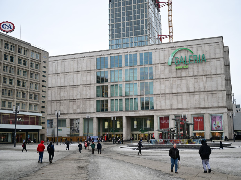 Kaufhauskonzern Galeria: Mit einigen Mieten im Rückstand. (Archivbild) - Foto: Sebastian Gollnow/dpa