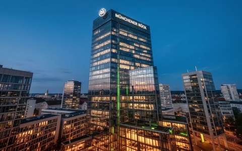 Munich Re Plunges to New Low as Reinsurance Pricing Weakness Overshadows Record Q1 Profit - Foto: über boerse-global.de