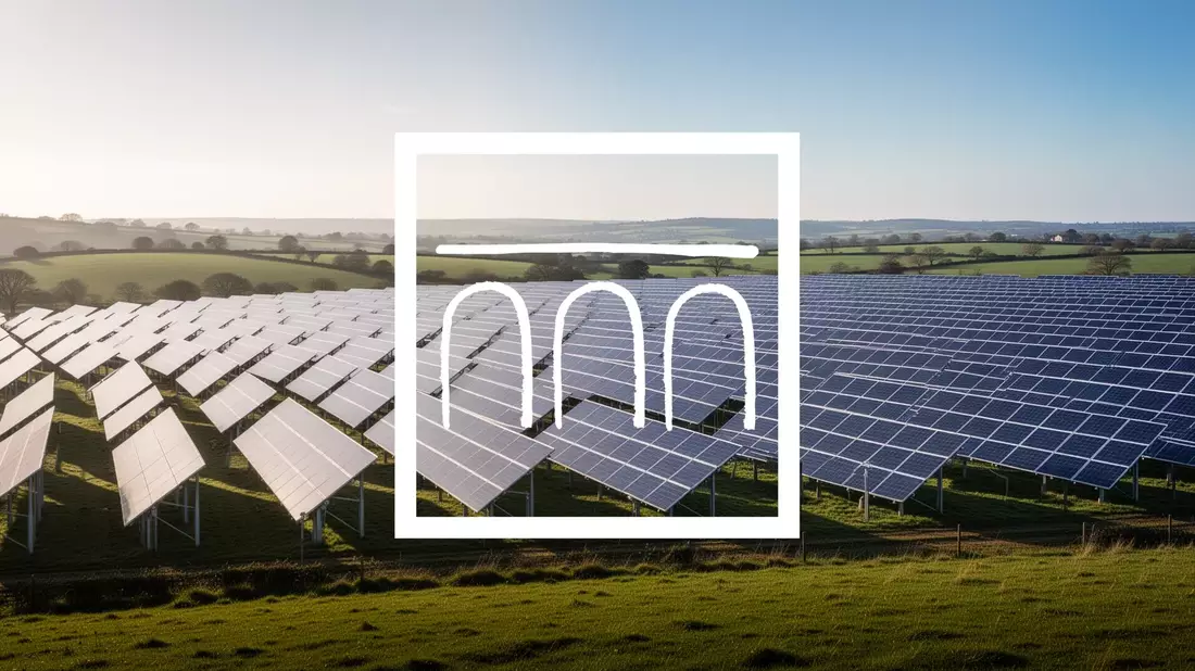 Intesa Sanpaolo Aktie: 825 Millionen Pfund für britische Solarparks - Bild: über boerse-global.de