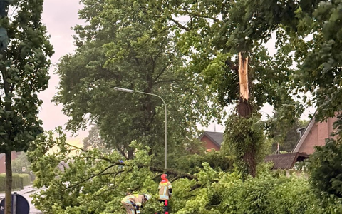 FW Kreis Soest: Unwetterfront trifft den Kreis Soest/ Zahlreiche Einsätze fordern aktuell die Feuerwehren im gesamtem Kreisgebiet - Foto: presseportal.de
